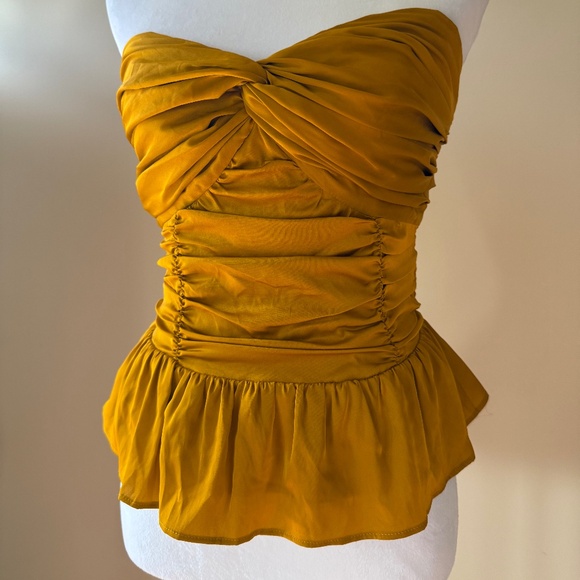 Express Yellow Gold Peplum Strapless Smocked Women's Tube Top NWT - Picture 1 of 9